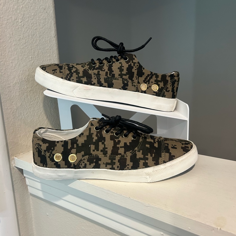 Gram Vz Low Top Shoe Camo Green Black Womens Size 9 Mens 7 EU 40